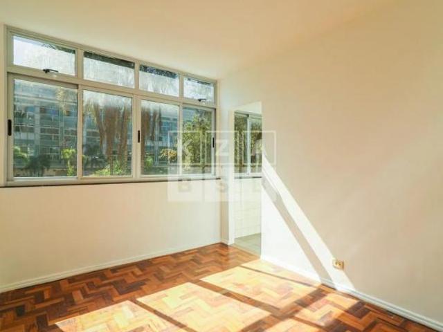 Apartamento na Asa Sul! 1 Quarto Nascente Taco SQS 404