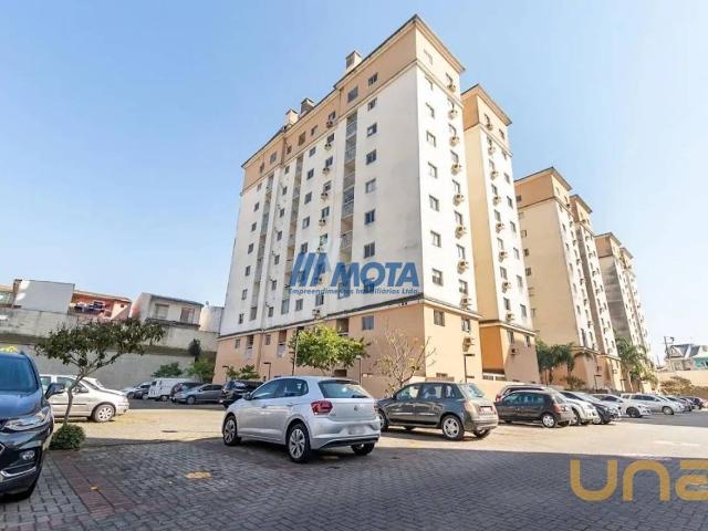 Apartamento na Assis Figueiredo Parolin Curitiba PR, aluguel por R$ 2.000