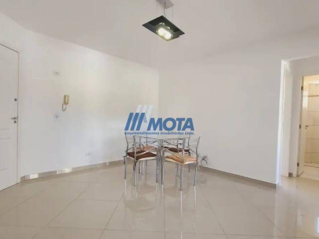 Apartamento na Arion Niepce da Silva Portão Curitiba PR, aluguel por R$ 2.300