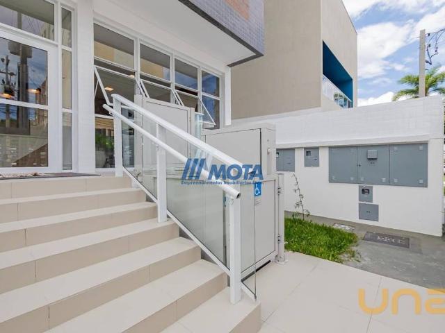 Apartamento na Augusto de Mari Portão Curitiba PR, aluguel por R$ 2.000