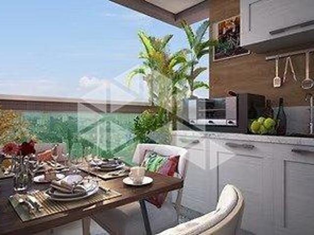 Apartamento na aviação com 2 dormitórios com uma vaga de garagem
