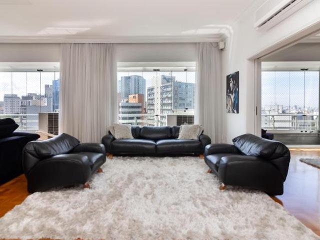 Apartamento na Bela Vista com 345m², 4 dormitórios e 2 vagas