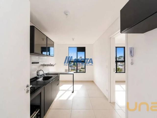 Apartamento na Brasílio Bacellar Filho Tingui Curitiba PR, aluguel por R$ 1.900