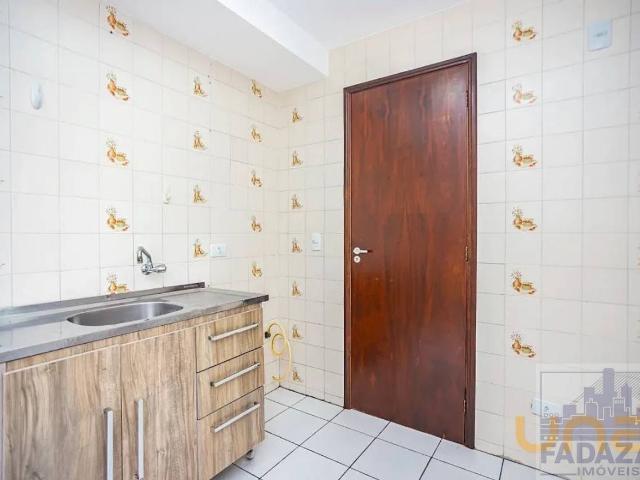 Apartamento na Comendador Fontana Centro Cívico Curitiba PR, aluguel por R$ 1.500