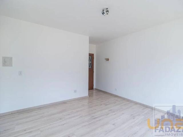 Apartamento na Coronel Airton Plaisant Santa Quitéria Curitiba PR, aluguel por R$ 1.800