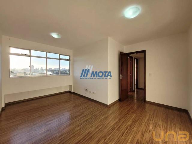 Apartamento na da República Parolin Curitiba PR, aluguel por R$ 2.200
