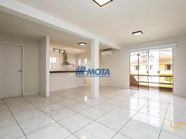 Apartamento na das Andorinhas Novo Mundo Curitiba PR, aluguel por R$ 3.000