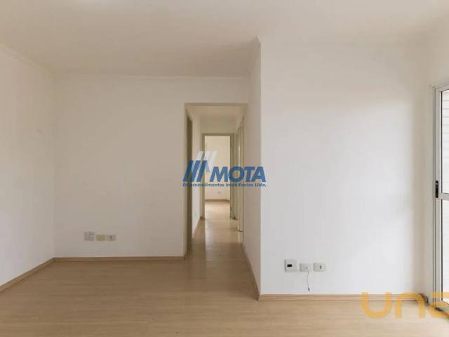 Apartamento na Delegado Naby Paraná Capão Raso Curitiba PR, aluguel por R$ 2.300