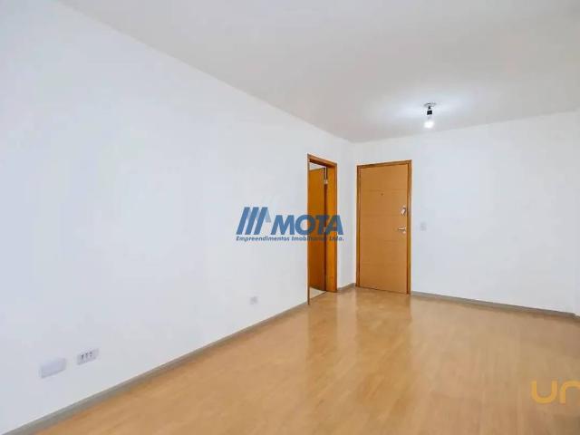 Apartamento na Desembargador Westphalen Rebouças Curitiba PR, aluguel por R$ 2.800