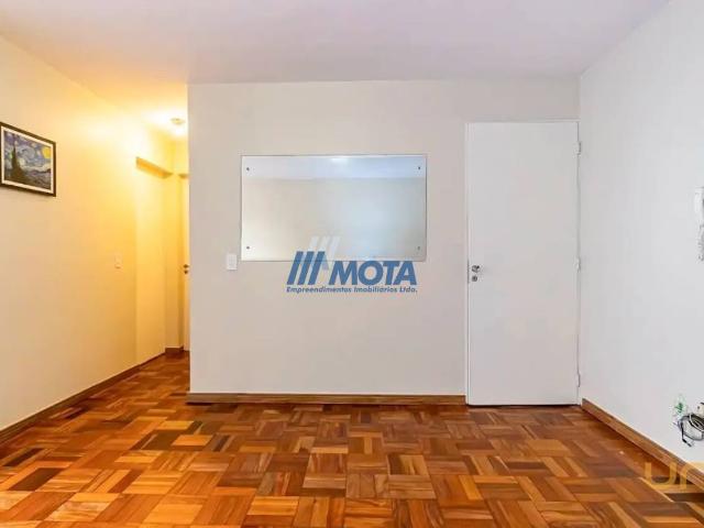 Apartamento na Do Herval Cristo Rei Curitiba PR, aluguel por R$ 2.100