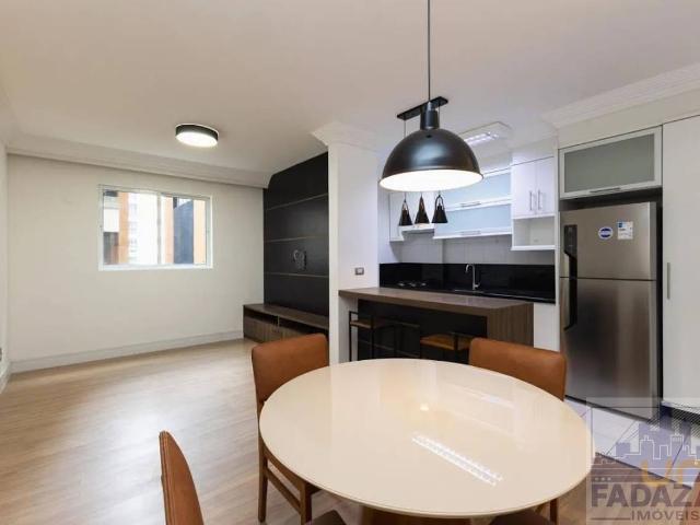 Apartamento na Doutor Pedrosa Centro Curitiba PR, aluguel por R$ 3.900