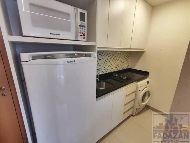 Apartamento na Emiliano Perneta Centro Curitiba PR, aluguel por R$ 3.000