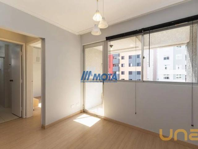 Apartamento na Gastão Câmara Bigorrilho Curitiba PR, aluguel por R$ 2.300