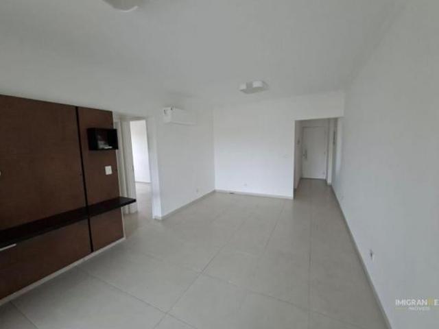 Apartamento na Guilhermina, em Praia Grande/SP