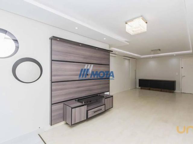 Apartamento na José Ferreira Pinheiro Portão Curitiba PR, aluguel por R$ 2.700