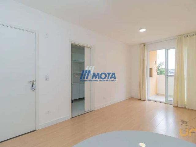 Apartamento na José Zaleski Capão Raso Curitiba PR, aluguel por R$ 2.600