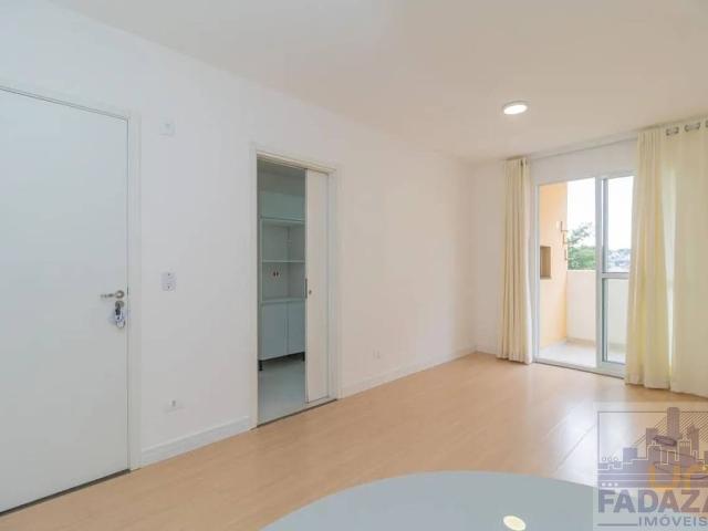 Apartamento na José Zaleski Capão Raso Curitiba PR, aluguel por R$ 2.600