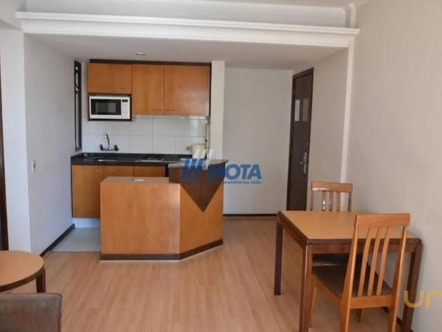 Apartamento na Lamenha Lins Centro Curitiba PR, aluguel por R$ 1.700