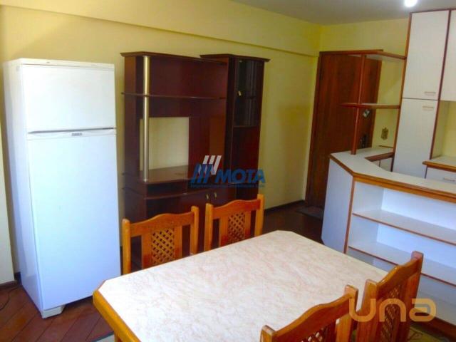 Apartamento na Lamenha Lins Centro Curitiba PR, aluguel por R$ 2.100