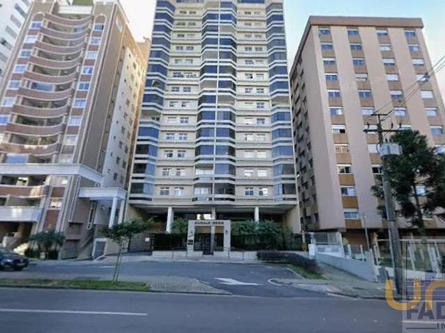 Apartamento na Martin Afonso Bigorrilho Curitiba PR, aluguel por R$ 4.200