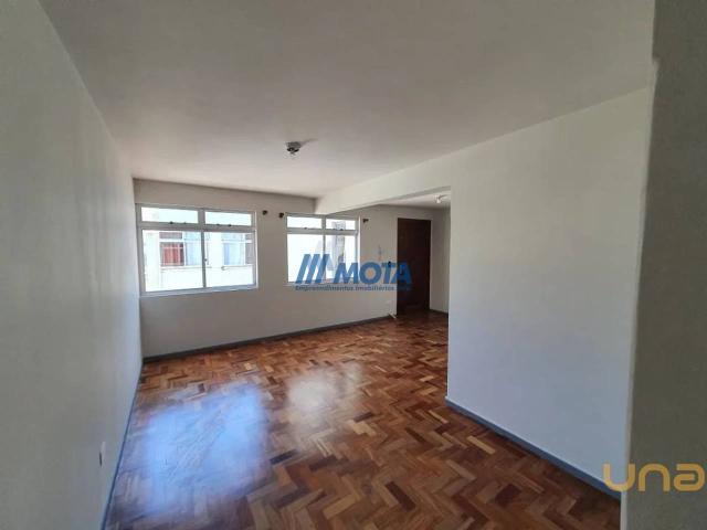 Apartamento na Maranhão Portão Curitiba PR, aluguel por R$ 2.200