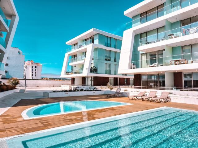 Apartamento na Marginal de São Martinho do Porto – Primeira. 74m² São Martinho do Porto