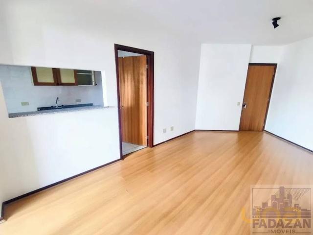 Apartamento na Mariano Torres Centro Curitiba PR, aluguel por R$ 2.500