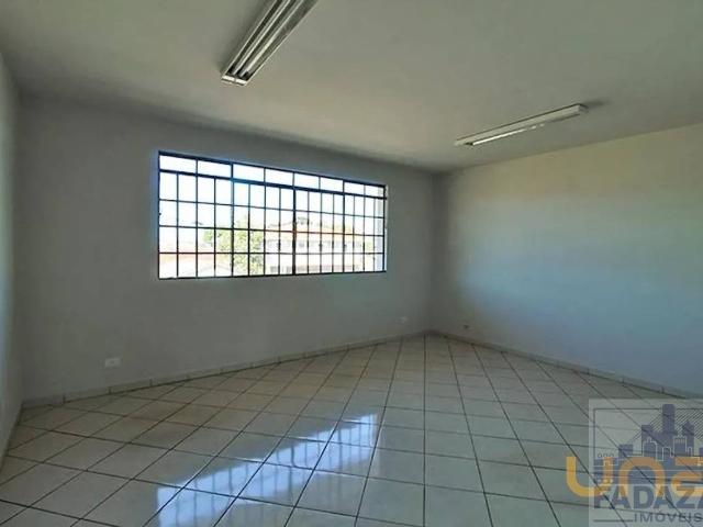 Apartamento na Miguel Caluf Cajuru Curitiba PR, aluguel por R$ 2.650