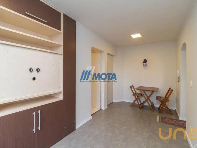 Apartamento na Morretes Portão Curitiba PR, aluguel por R$ 2.100
