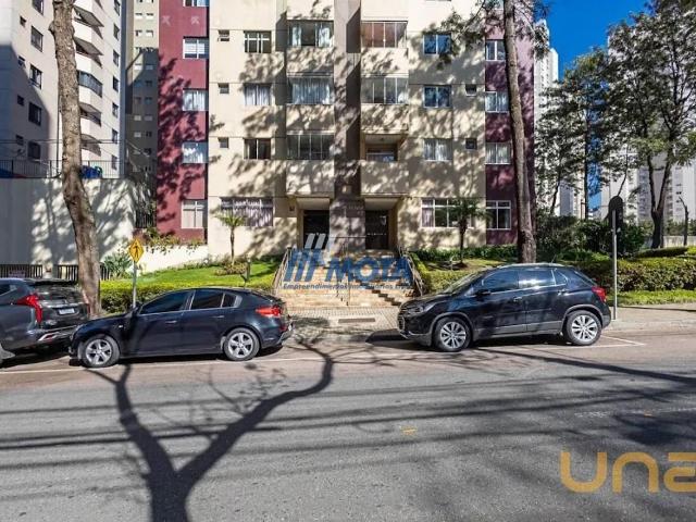 Apartamento na Oyapock Cristo Rei Curitiba PR, aluguel por R$ 3.000