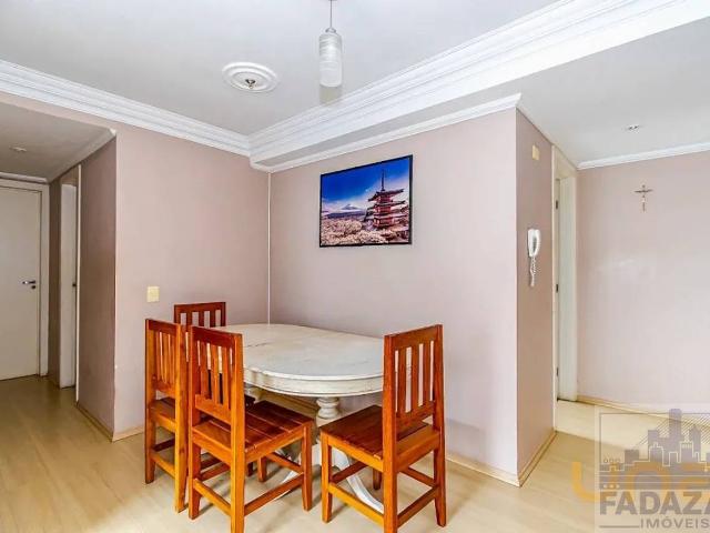 Apartamento na Padre João Wislinski Santa Cândida Curitiba PR, aluguel por R$ 2.300