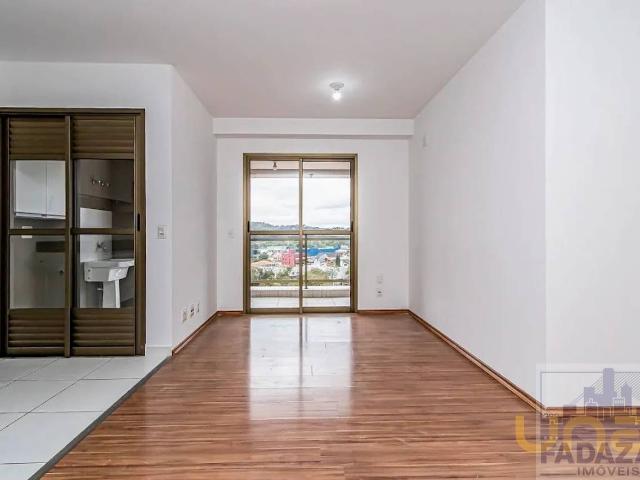 Apartamento na Paulo Ziliotto Campina do Siqueira Curitiba PR, aluguel por R$ 3.700