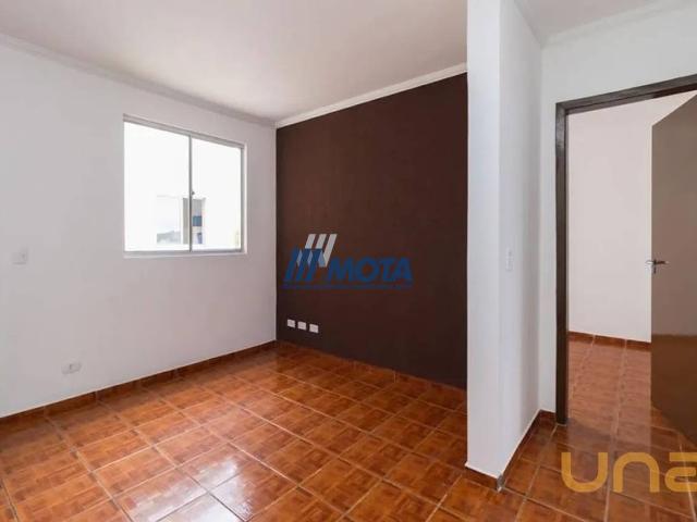 Apartamento na Pero Vaz de Caminha Tatuquara Curitiba PR, aluguel por R$ 1.150
