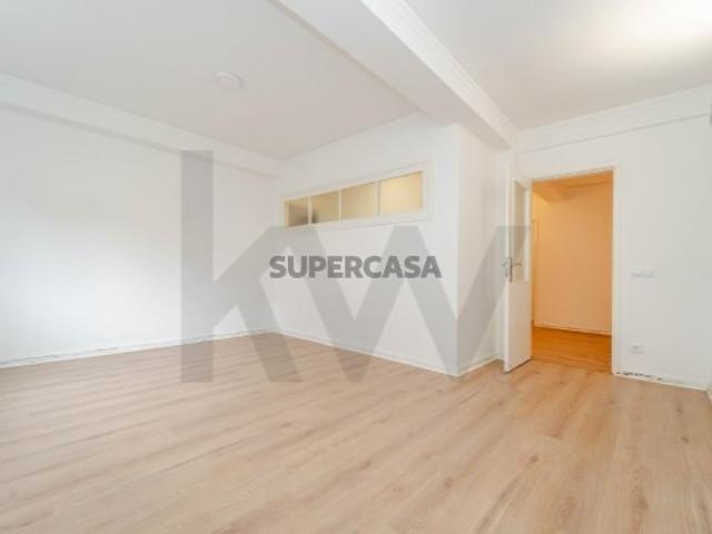Apartamento na Praça da República | 4 Quartos + Potencial para 6