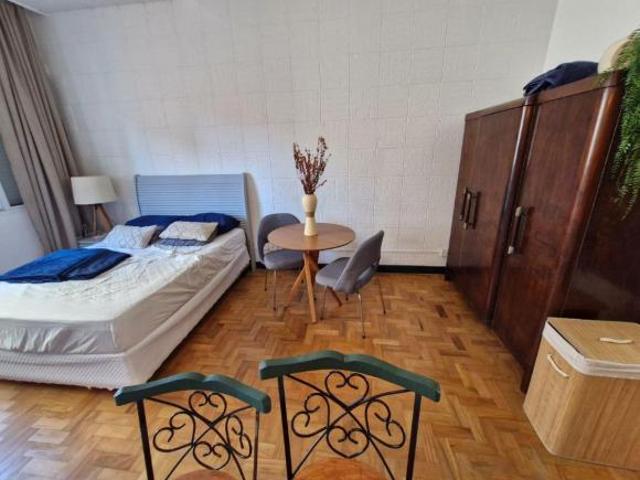 Apartamento na pra a Roosevelt mobiliado e impecavel