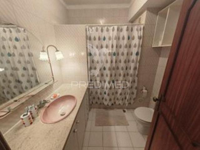 Apartamento na praia da rocha para arrendamento anual