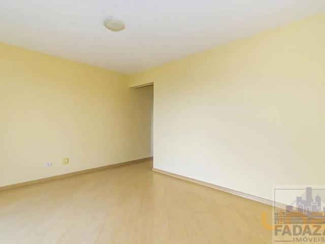 Apartamento na Presidente Affonso Camargo Cristo Rei Curitiba PR, aluguel por R$ 3.000