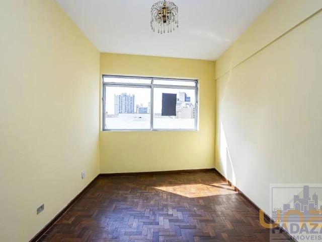 Apartamento na Presidente Faria Centro Curitiba PR, aluguel por R$ 2.200
