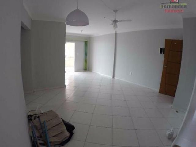 Apartamento na quadra da praia com vista mar 3 dormitórios sendo 2 suítes à venda, 114 m² por R$ 750