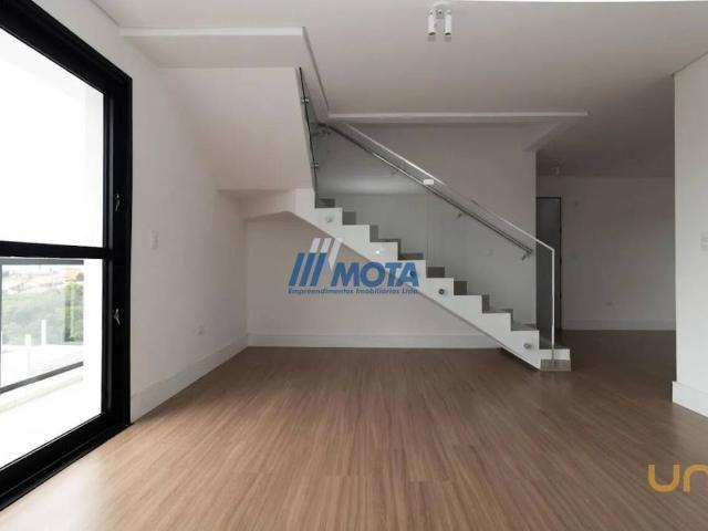 Apartamento na Renato Baroni Guabirotuba Curitiba PR, aluguel por R$ 4.900