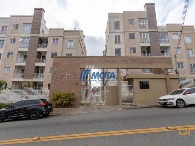 Apartamento na Rodolfo Bernardelli Uberaba Curitiba PR, aluguel por R$ 1.990