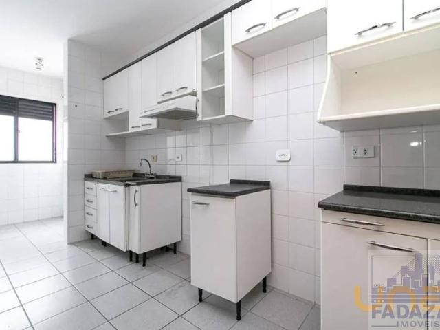 Apartamento na Sanito Rocha Cristo Rei Curitiba PR, aluguel por R$ 1.600