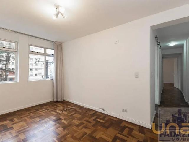 Apartamento na Saldanha da Gama Centro Curitiba PR, aluguel por R$ 2.300