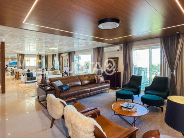 APARTAMENTO NO THE ROYAL PLAZA COM 4 QUARTOS E 4 VAGAS ECOVILLE