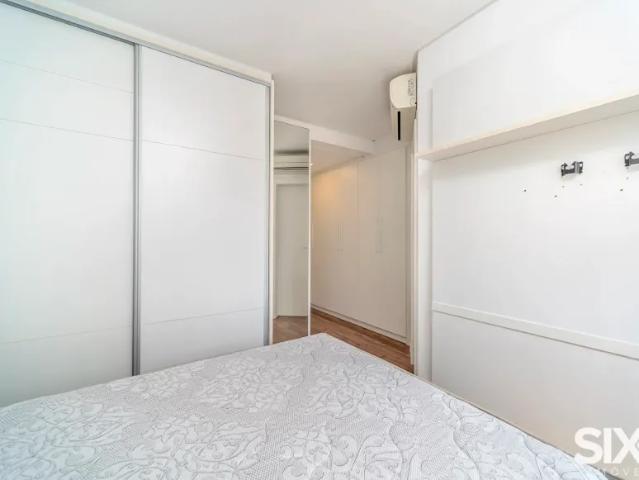 Apartamento no Edifício Torre de Lyon com 3 suítes e 2 vagas para venda ou locação na Barra Norte de