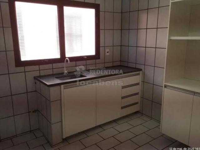 Apartamento no Vila São Judas Tadeu a venda com 02 quartos com armários embutidos