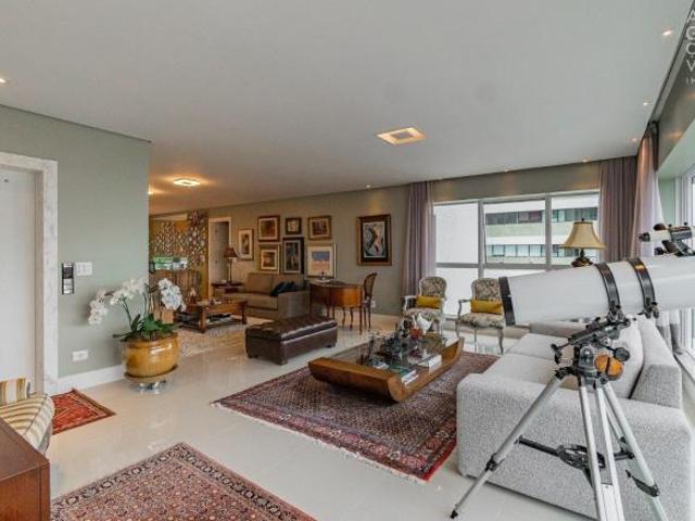 Apartamento no Vivere, 03 Suítes, 03 Vagas, Elevador Privativo, Água Verde, Curitiba