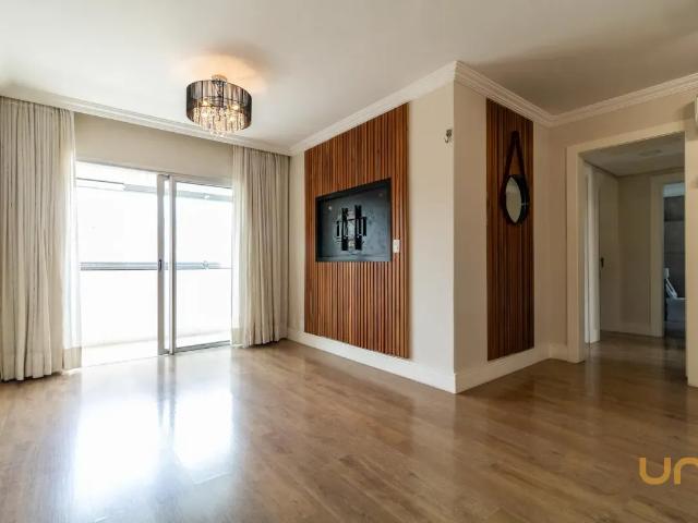 Apartamento no Água Verde de 146.63 m² com 3 quartos