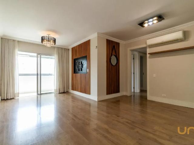Apartamento no Água Verde de 146.63 m² com 3 quartos