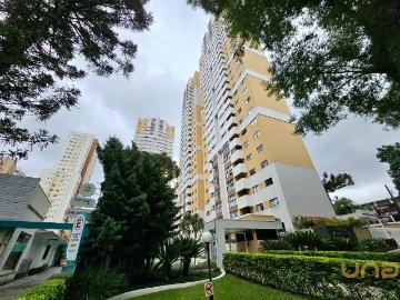 Apartamento no Água Verde de 146.14 m² com 3 quartos